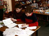 урок оригами: Мельников Влад (10 лет)и Панасюк Семен (10 лет)